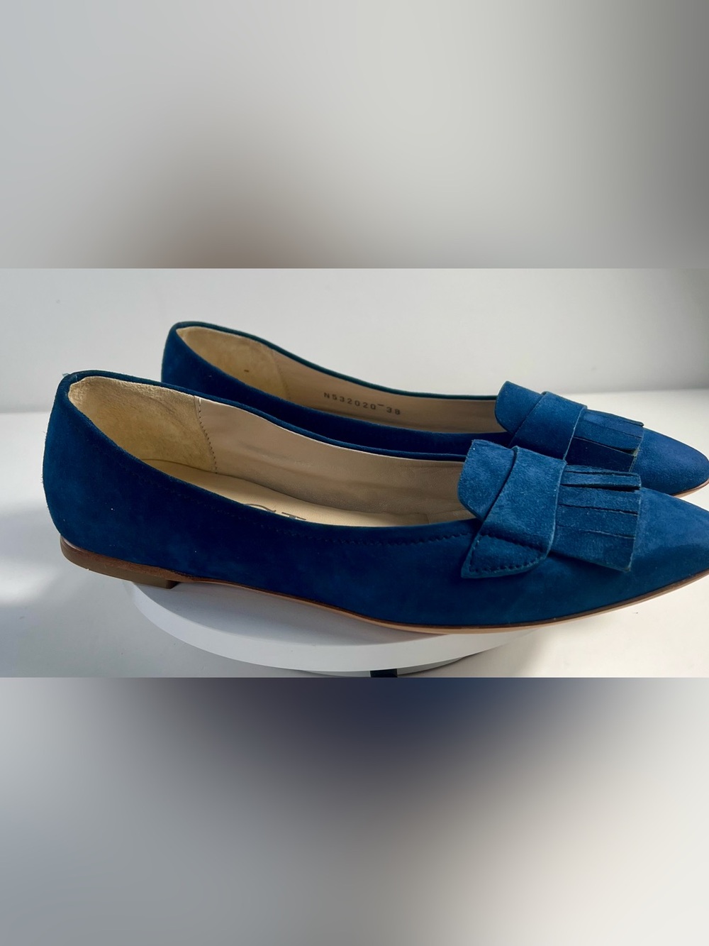 AGL Blue Suede Women's flats. Vero Cuoio . NWOT